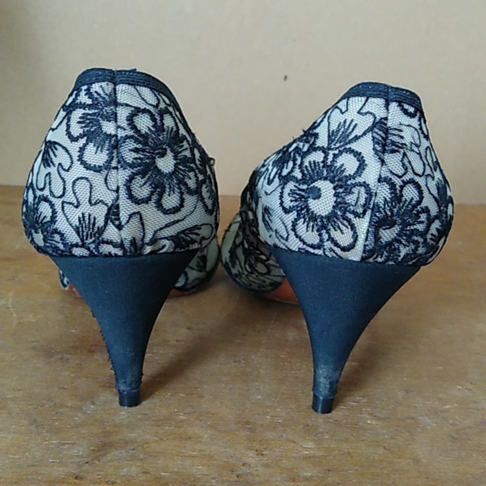 Vintage High Heels 1960s Sheer Floral - Picture 8 of 11